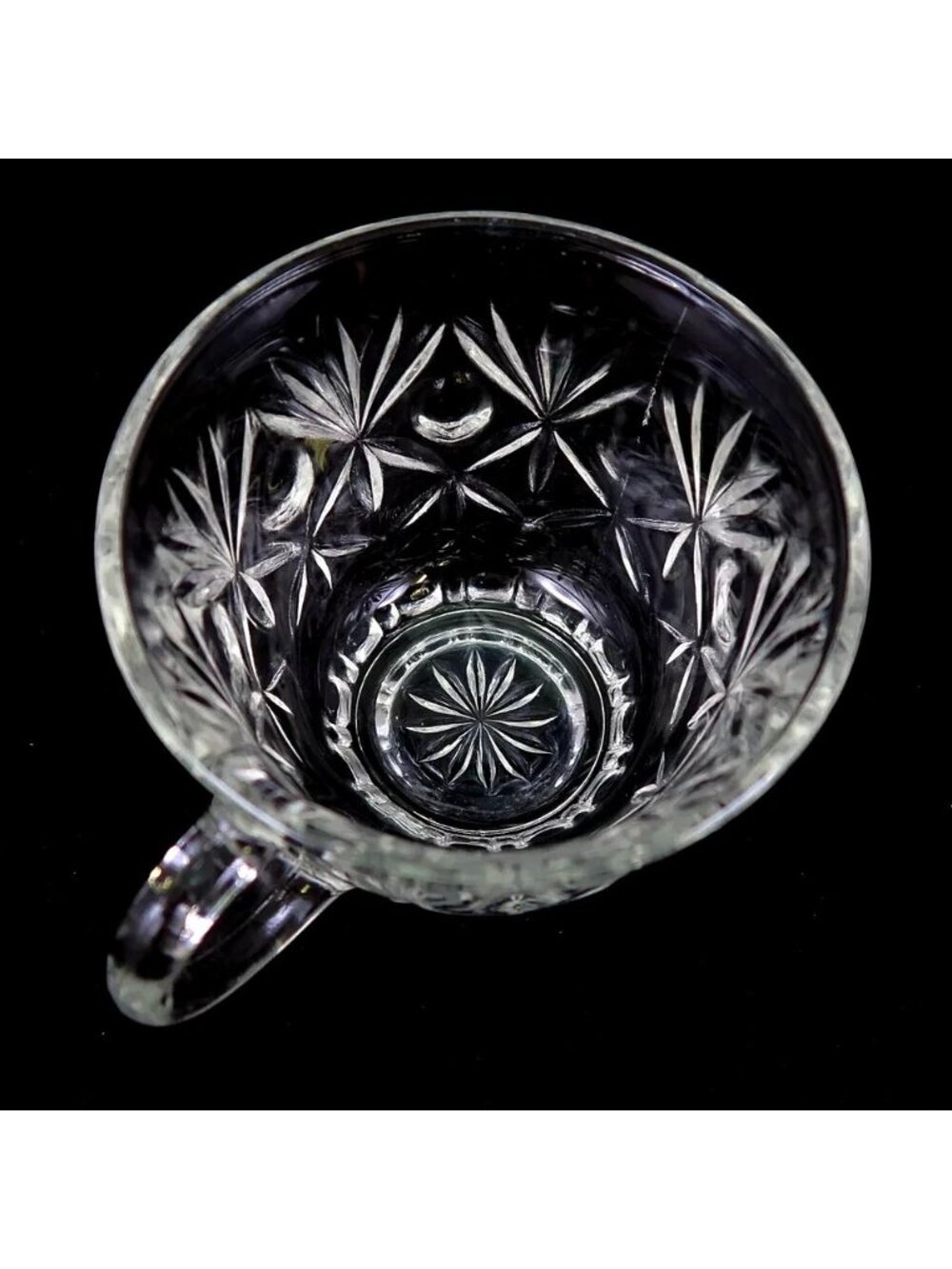 Hazel Atlas Heritage Thumbprint Punch Cups – Vintage Set of 4, 6oz Pressed Glass - Picture 4 of 6